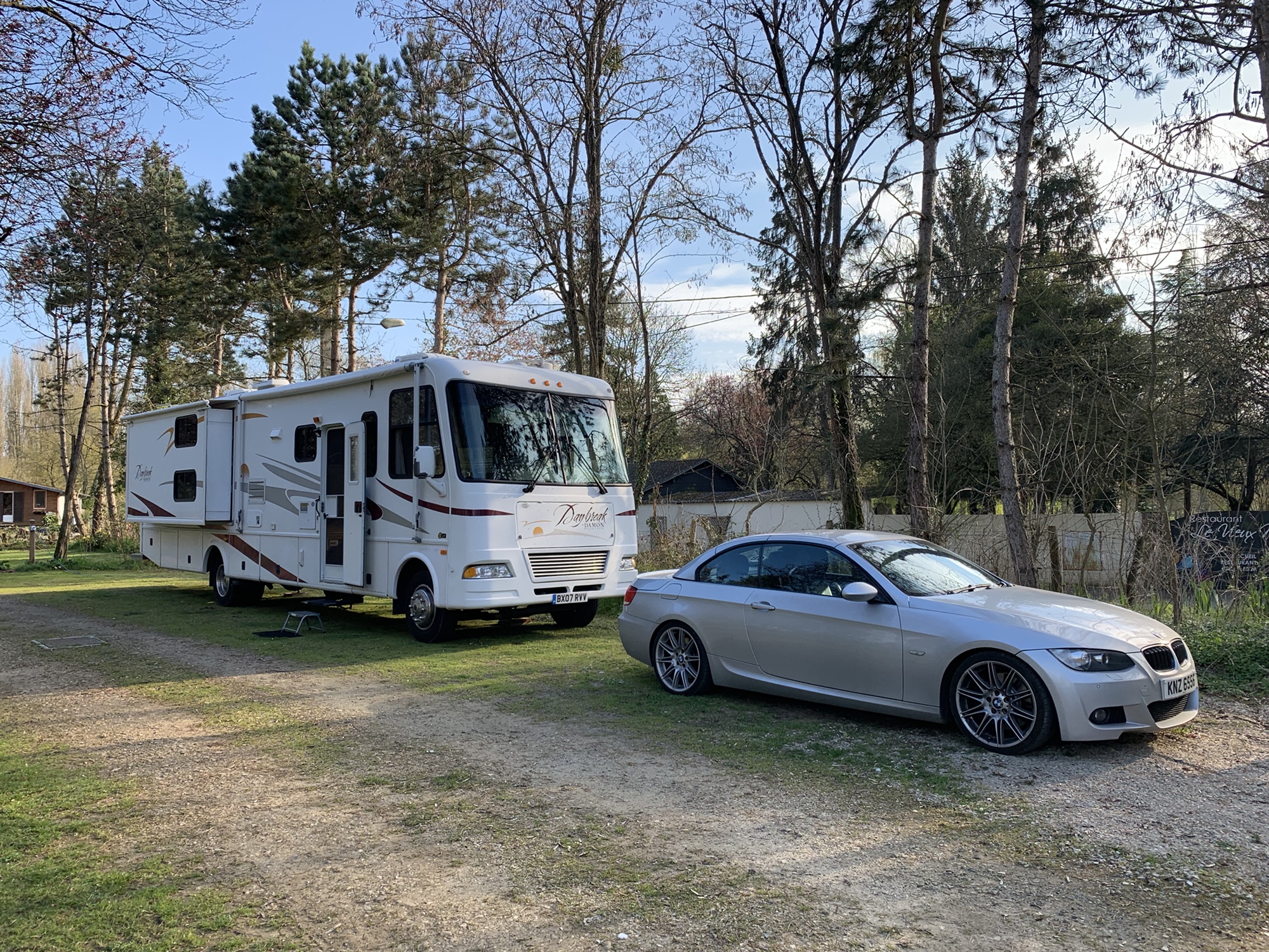 Review of Camping Neuville Camping Le Vieux Moulin, Le Mans Seeking